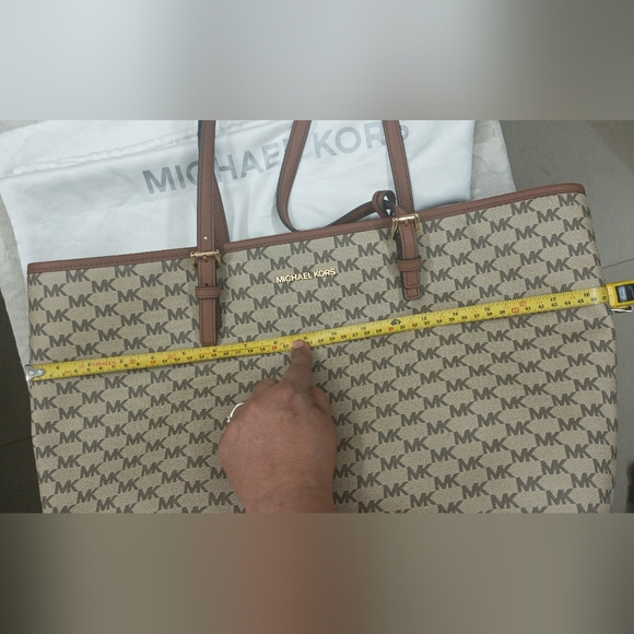 Authentic Michael Kors Jet Set Heritage Large Tote - Picture 7 of 12